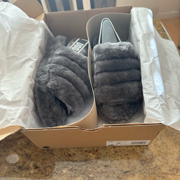 UGG Fluff Yeah Slides - Picture 4 of 8